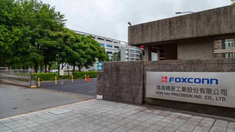 Foxconn, SAP Partner to Expand AI Manufacturing in APAC
