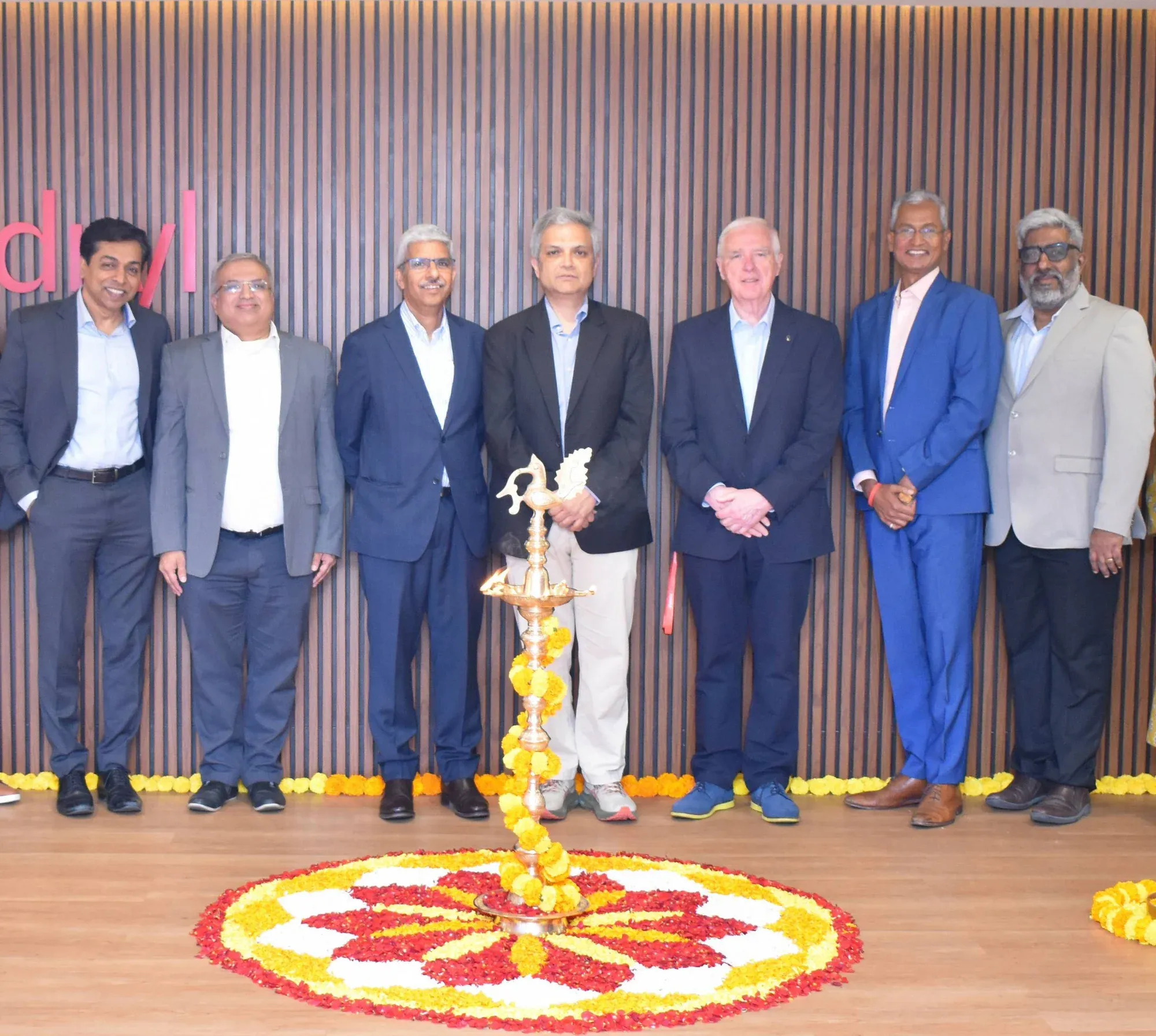 Kyndryl, Gloplax Partner to Build & Scale GCCs for Enterprises