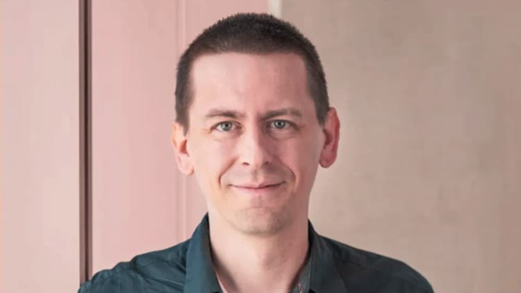 Nobel-Winning AlphaFold Scientist John Jumper Leaves Google DeepMind for Anthropic