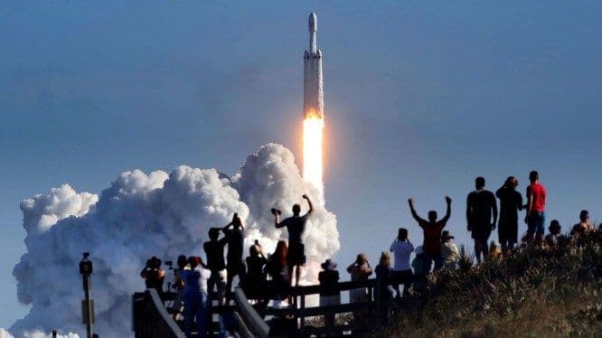 SpaceX valuation balloons to $2.6T, briefly passes Amazon