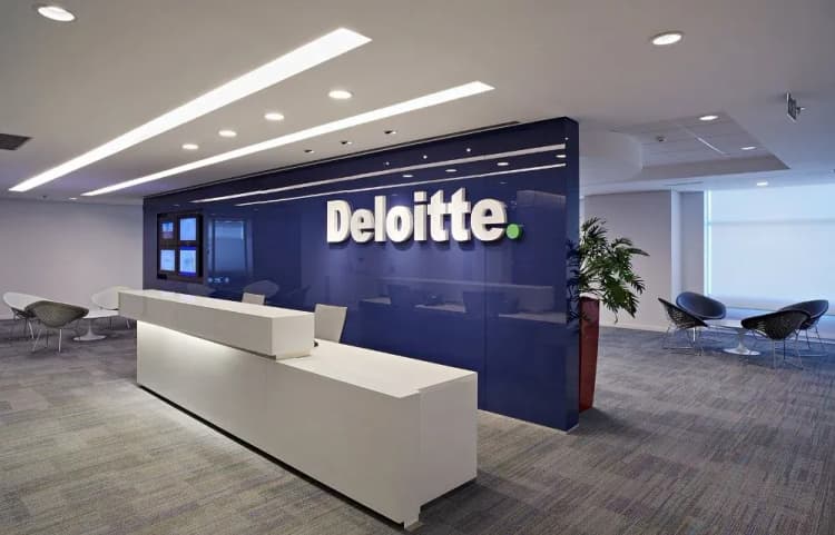 Deloitte’s Plans to Hire 50,000 in India May Be Part of AI Workforce Reset